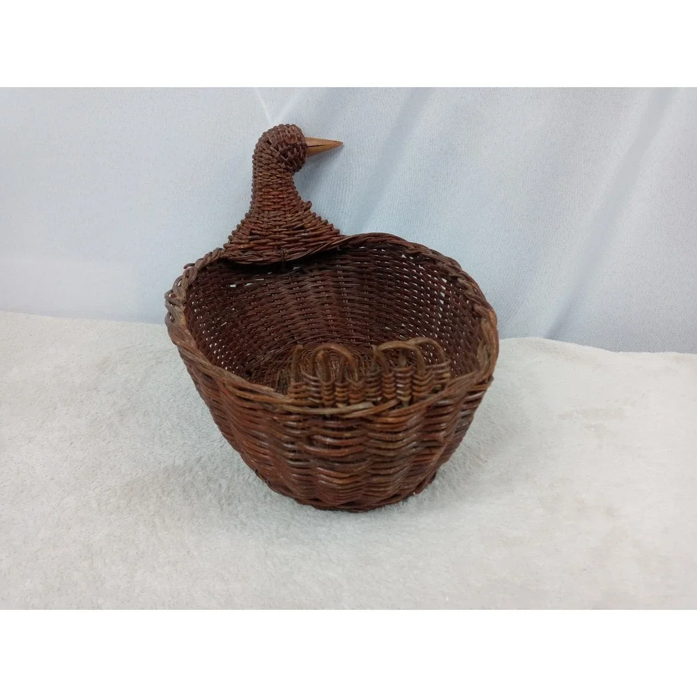 Vintage Wicker Turkey Basket Thanksgiving Centerpiece Hen Chicken Farmhouse Deco